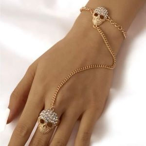 Skull ring/bracelet